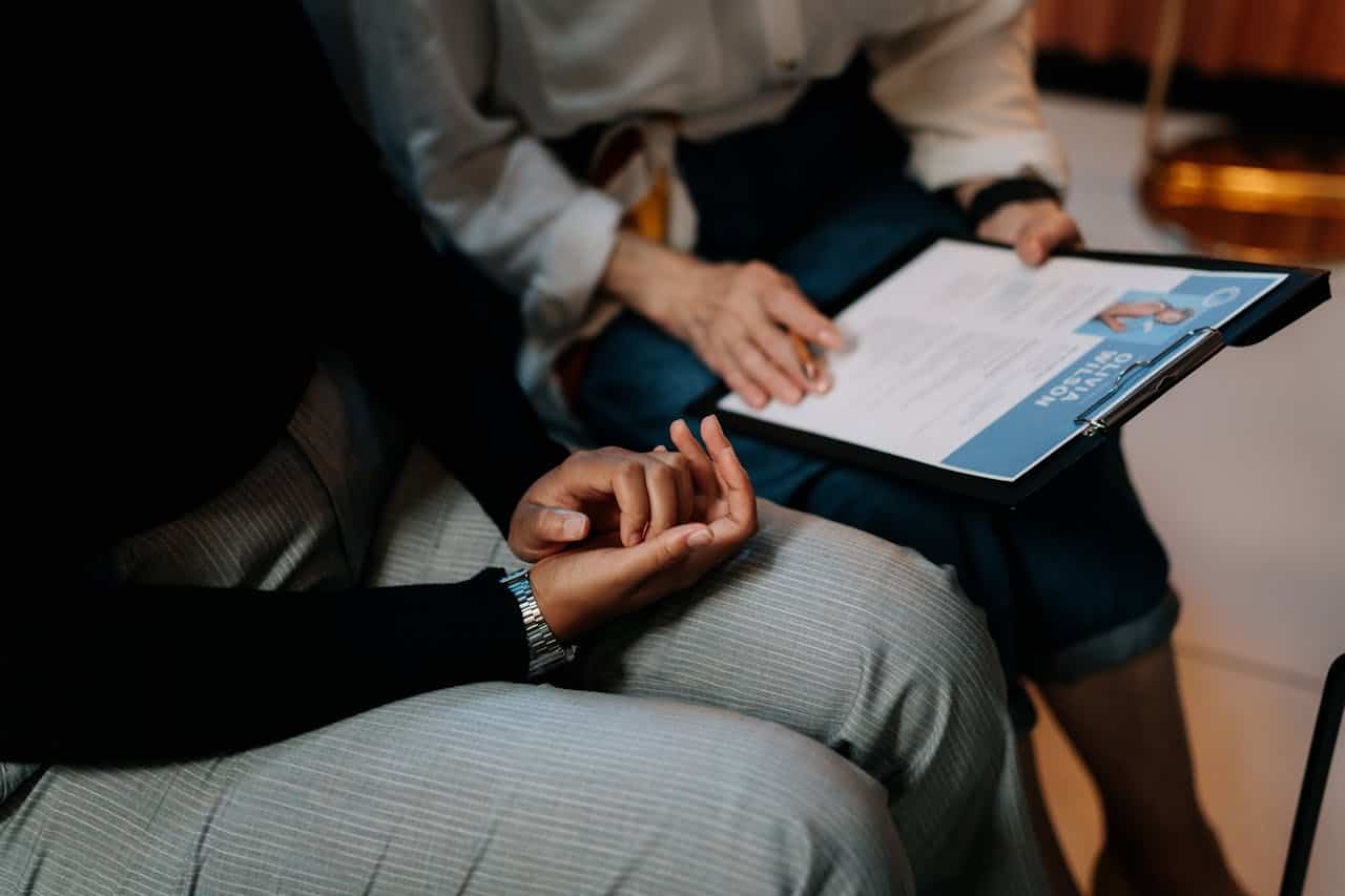 How to Optimize Your LinkedIn Profile for the Spanish Job Market as an Expat